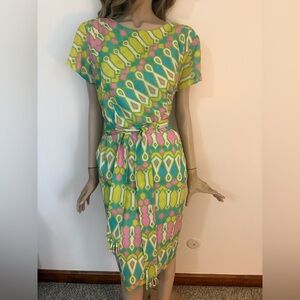 Fabulous Fun Vintage 1950s 1960s Sexy VOLUP Retro Wiggle Dress